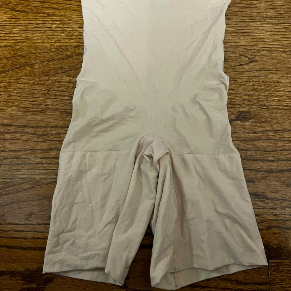 Spanx Size Large, Never Worn - image 1